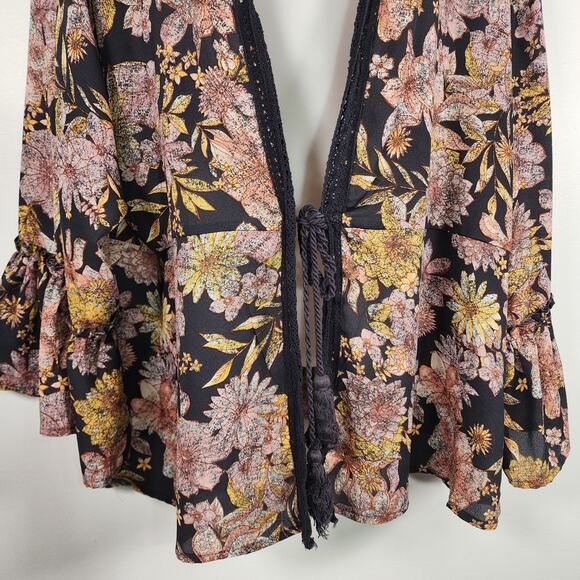 Maurices Womens Black Crochet Border Floral Print Kimono Size XL Tie Front Boho - Picture 6 of 13